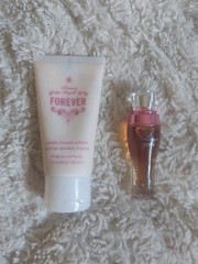 Victoria’s Secret DREAM ANGELS Forever Eau de Parfum .25 oz & Lotion Travel Set