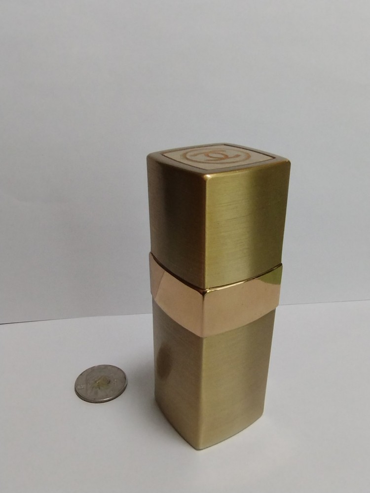 Chanel No 5 Eau de Parfum Spray In Rare Gold Canister Vintage 1 1/2 oz Net Wt.