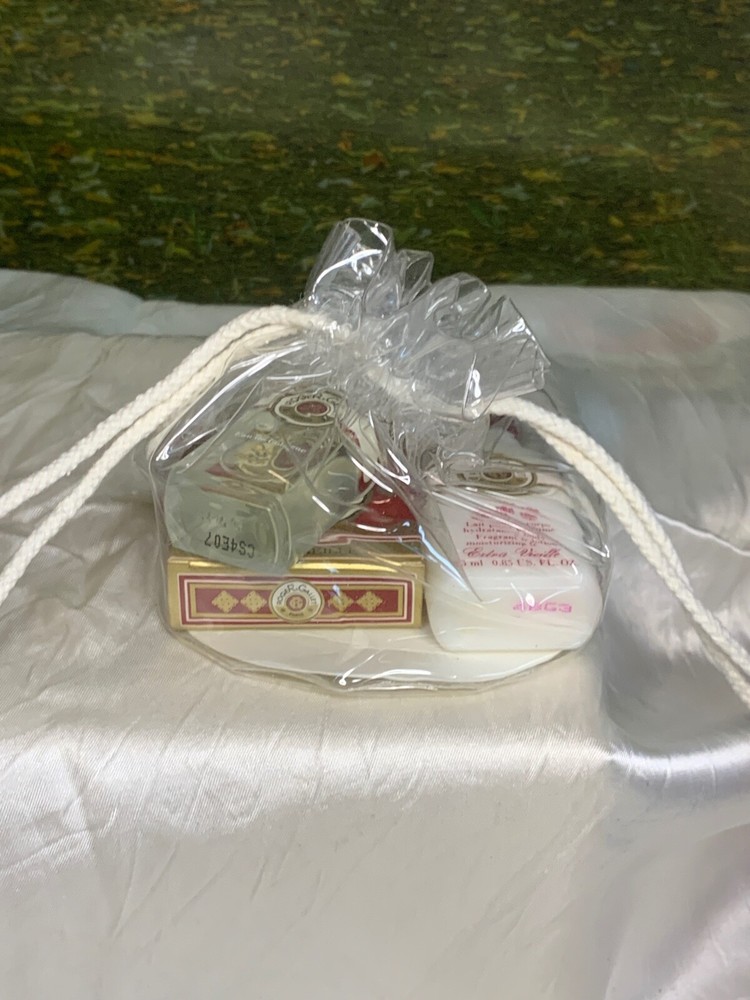 RogeR&Gallet Extra Vieille 3 Piece Mini Gift Set (new with bag)