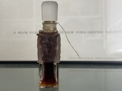PARFUM Molinard de Molinard in LALIQUE Frosted Bottle 2 Fl. Oz. / 65 mL Ref 103