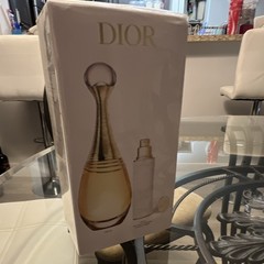 Dior J’adore Eau de Parfum Spray Set 100 mL + 10 mL Refillable Travel