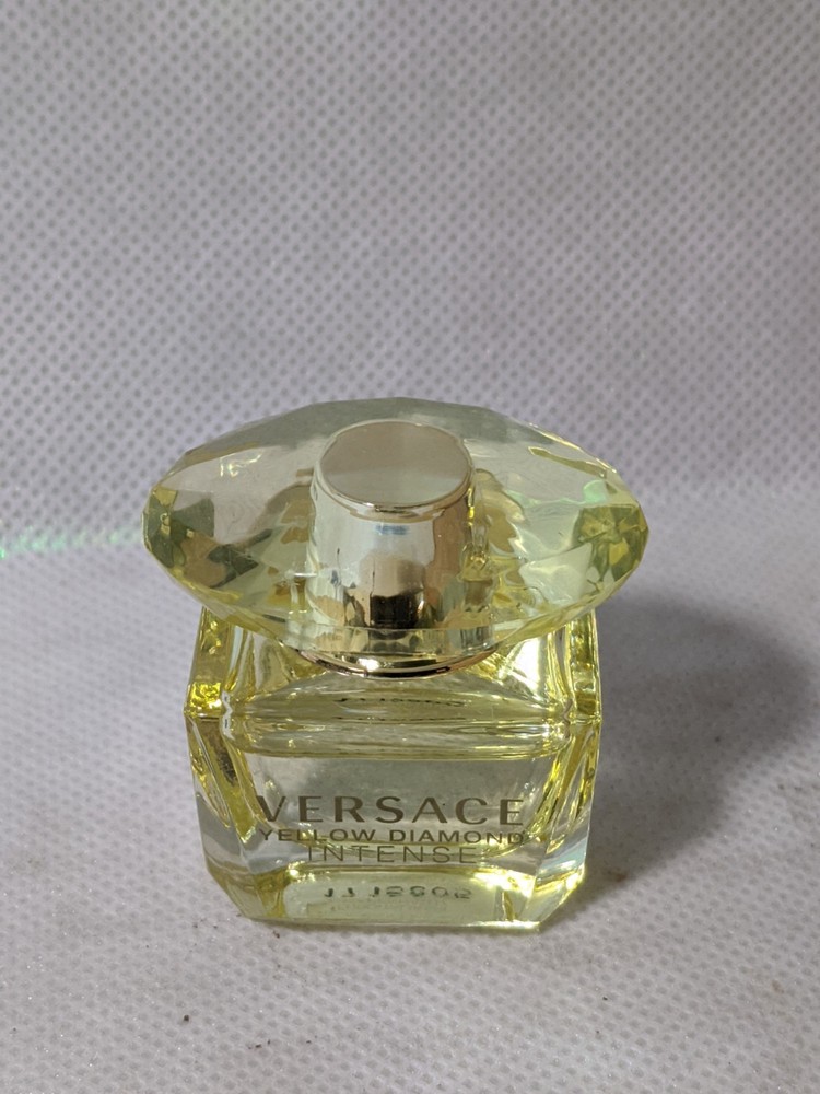 Versace Yellow Diamond Intense Eau de Parfum Dabber Travel Size 0.17 fl oz