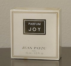Vtg 1977 JOY by JEAN PATOU splash PURE PARFUM 1/2 oz 15 ml Yellowed box SEALED