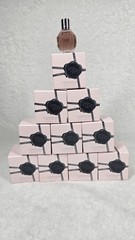 (10) Viktor & Rolf Flowerbomb L’Eau De Parfum 0.24 fl oz (Mini Splash for Women)