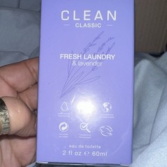 Clean Classic Fresh Laundry & Lavender Eau de Toilette Spray 2 fl oz/60 mL