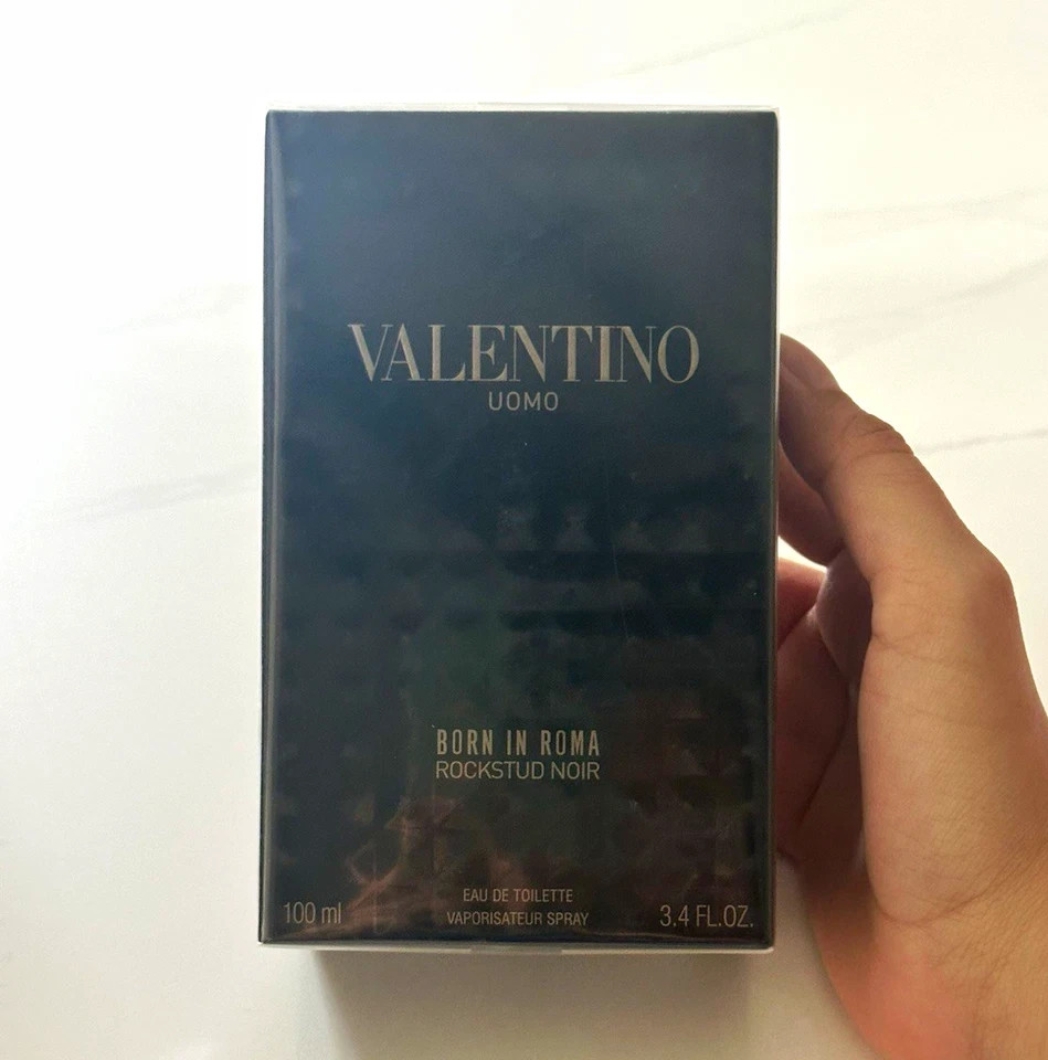 Valentino Uomo Born in Roma Rockstud Noir Eau de Toilette Spray 3.4 fl oz