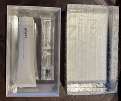DONNA KARAN DKNY CITY CHIC GIFT SET with ENERGIZING EAU DE TOILETTE 50ML NIB