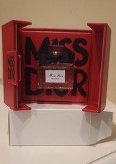 Dior Miss Dior Essence Perfume Spray Travel Size 0.17 fl oz Fragrance in box