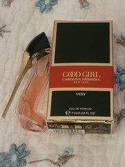 Carolina Herrera Very Good Girl MINI 0.24 fl oz / 7ml Eau de Parfum Splash New