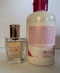 The Body Shop Love Etc Boxed Set EdT Perfume 30 ml + 6.7 oz Body Wash