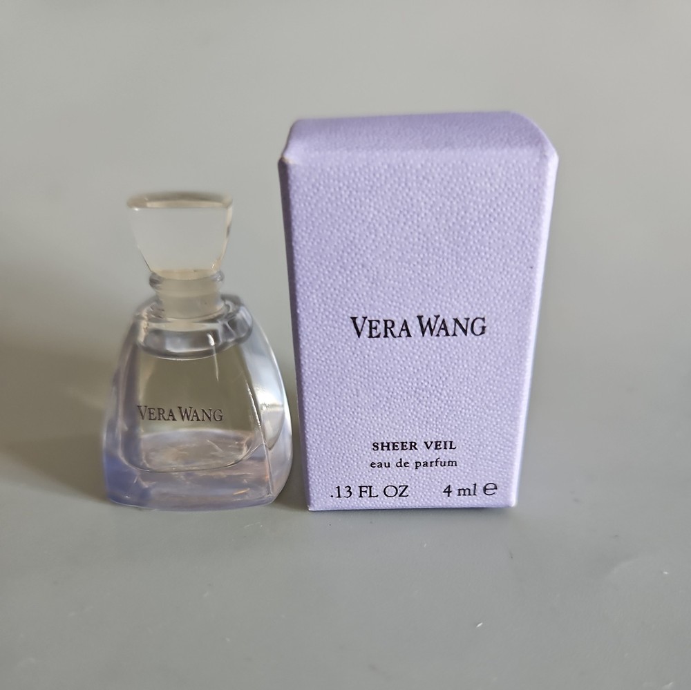 VERA WANG Sheer Veil Eau De Parfum MINI Sample Size 4ml .13 oz New In Box