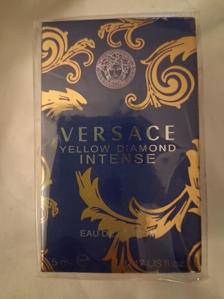 Versace Yellow Diamond Intense Eau de Parfum Spray Sample 0.17 fl oz