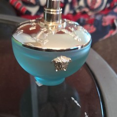 Versace Dylan Blue Pour Femme Eau de Parfum Spray, Regular Size 3.4 fl oz