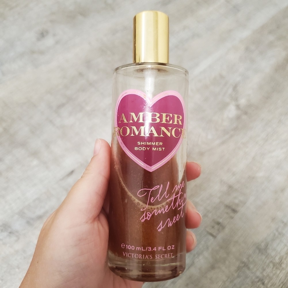 Victoria’s Secret Amber Romance Shimmer Body Mist