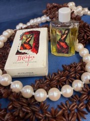 MYRURGIA NUEVA MAJA PERFUME– Minature in Box!