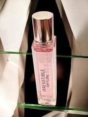 Givenchy Irresistible Very Floral Eau de Parfum 12.5ml 0.42oz New