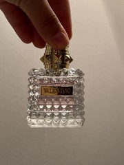 Valentino Donna Women’s Eau de Perfume – 1 fl oz