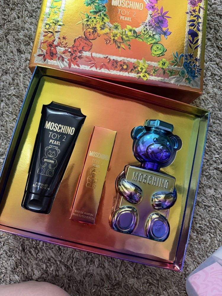 Moschino Toy 2 Pearl Gift Set Spray Eau de Parfum 10 ml + Body Lotion