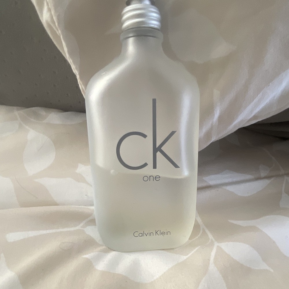 Calvin Klein CK One Eau de Toilette Spray, Regular Size 6.7 fl oz