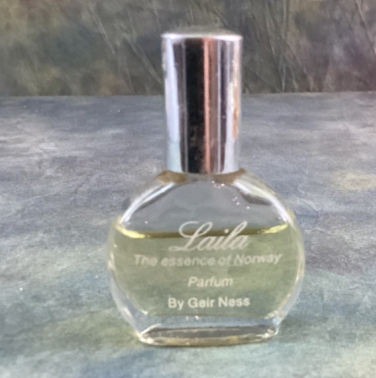 Laila Essence of Norway Pure Parfum MINI Size 0.5oz GeirNess Splash