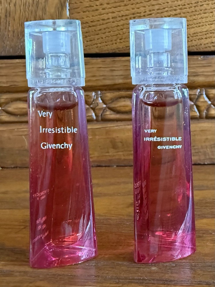 Very Irresistible Givenchy Perfume Women Eau de Toilette Splash Mini