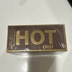 Hot Oud Eau de Parfum Natural Spray 3.4 fl oz Regular Size Oud Scent