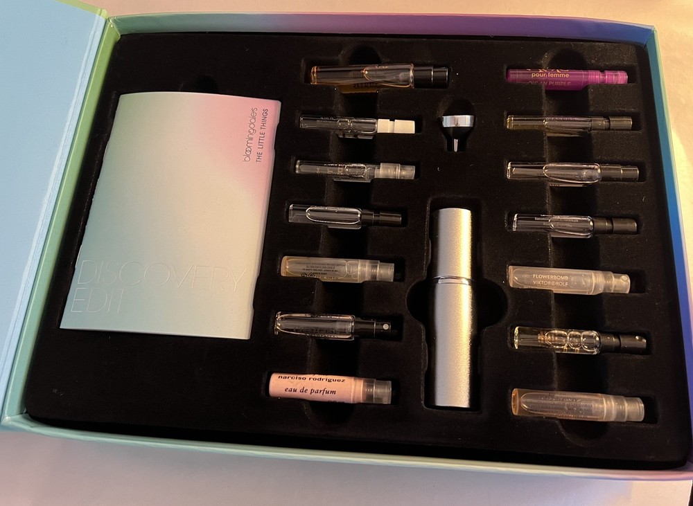 Bloomingdale’s 14 Piece Scent Edit Discovery Samples & Atomizer Set NEW in Box