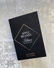 KILIAN APPLE BRANDY ON THE ROCKS EDP CARDED SPRAY SAMPLE 1.5 ML/0.05 FL.OZ. NEW