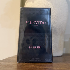 Valentino Uomo Born in Roma Eau de Toilette Spray, 1.7 fl oz Regular Size