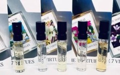 7 VIRTUES CHOOSE COCONUT NEROLI BLACKBERRY ROSE SANTAL VANILLE LOTUS PEAR SAMPLE