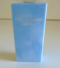 Dolce & Gabbana Light Blue For Women 0.84 Fl oz /25 ml Eau de Toilette Spray Box