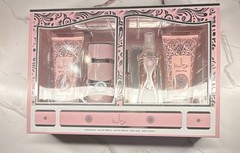 V.V. Love Crimson Bloom Gift Set Shower Gel Eau de Parfum Body Mist Body Lotion