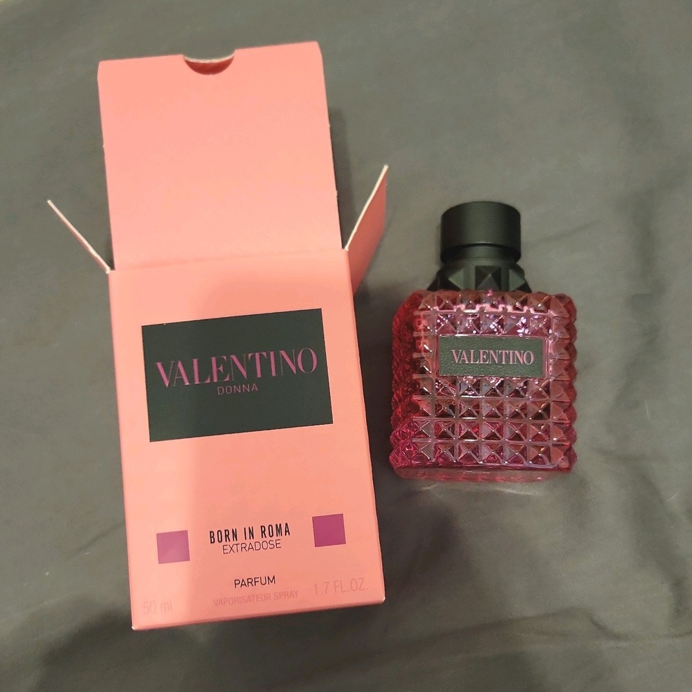 NIB Valentino Women’s Donna Born in Roma Extradose Parfum Spray 1.7oz Fragrances