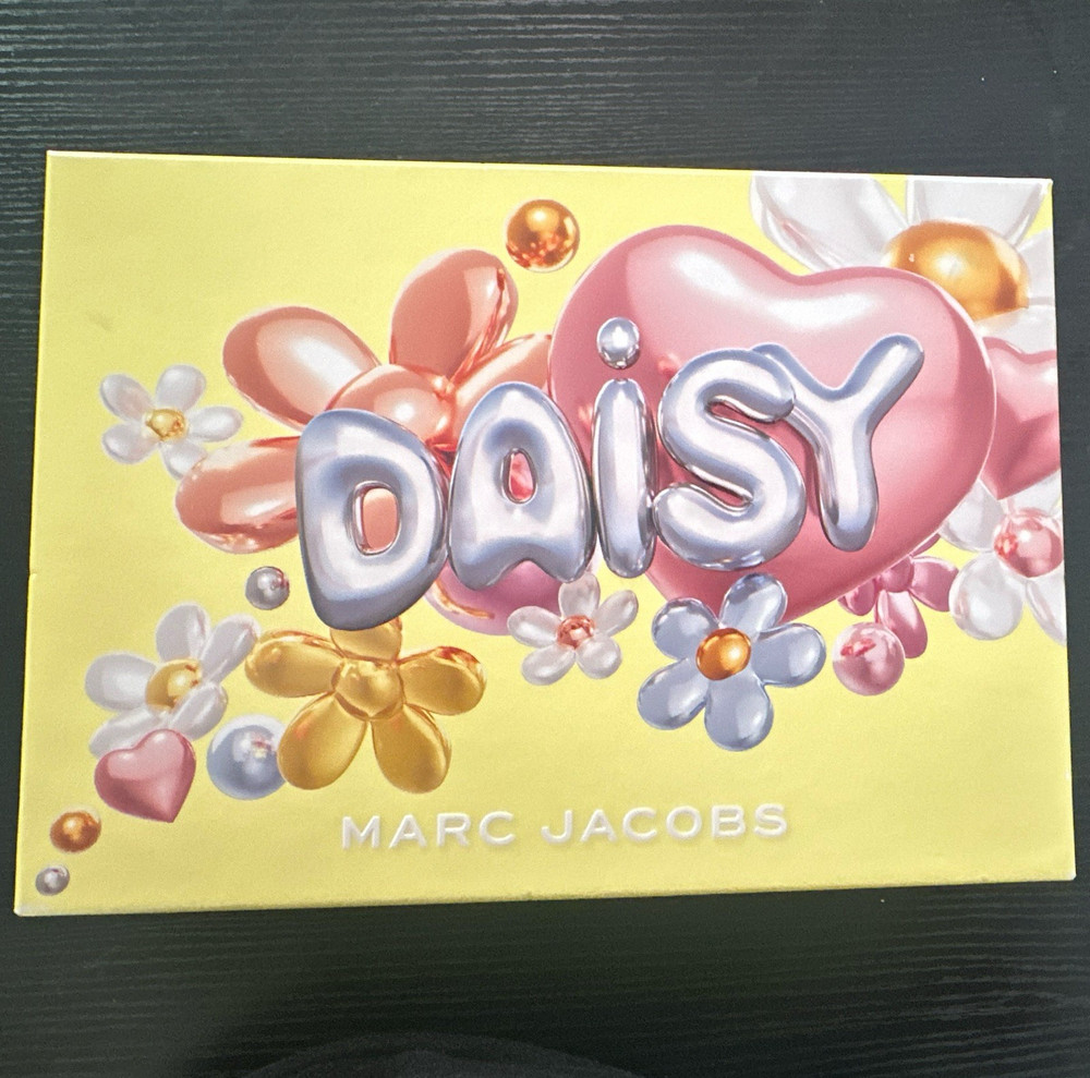 Marc Jacobs Daisy Fragrance Gift Set 2.5 fl oz Boxed Gift Sets