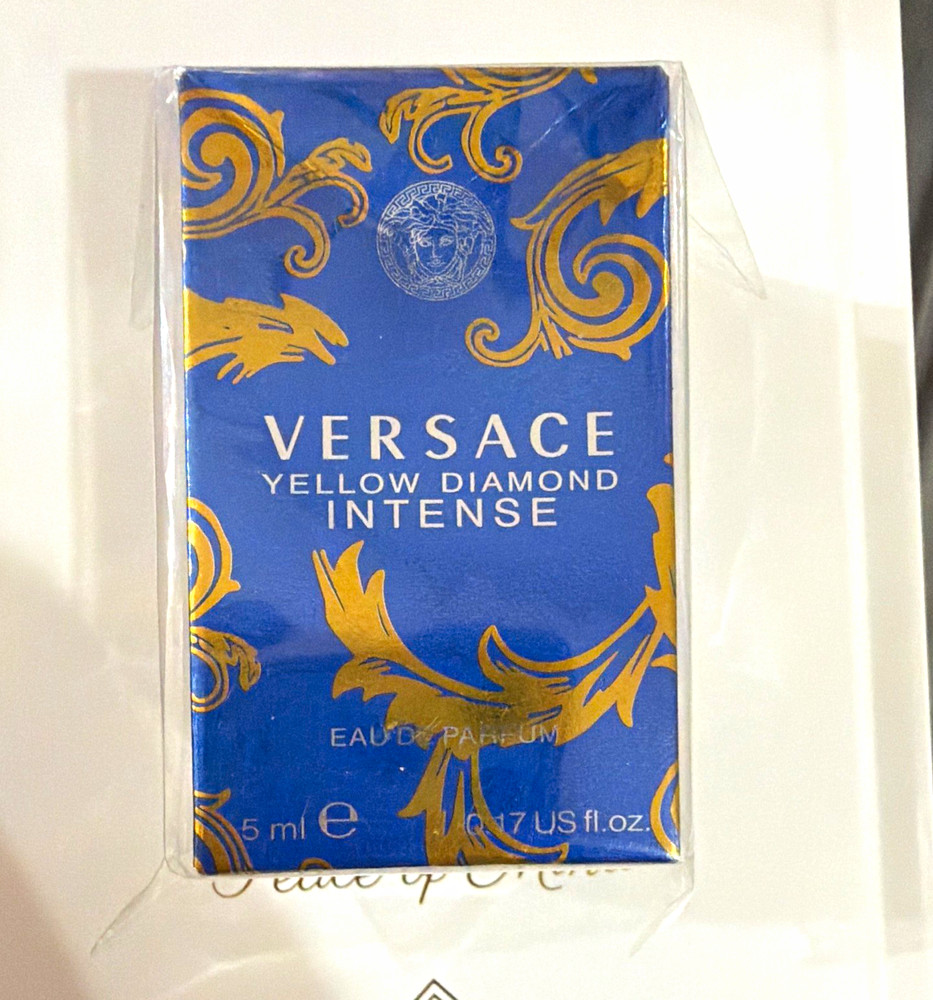 Versace Yellow Diamond Intense Eau de Parfum Spray Sample 0.17 fl oz