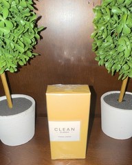 CLEAN Classic Fresh Linens Eau de Parfum Spray, 2 fl oz / 60 ml