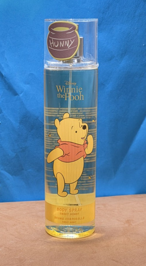 WINNIE THE POOH – SWEET HONEY SCENT – 8 FL OZ BODY SPRAY – NEW – NEVER OPENED