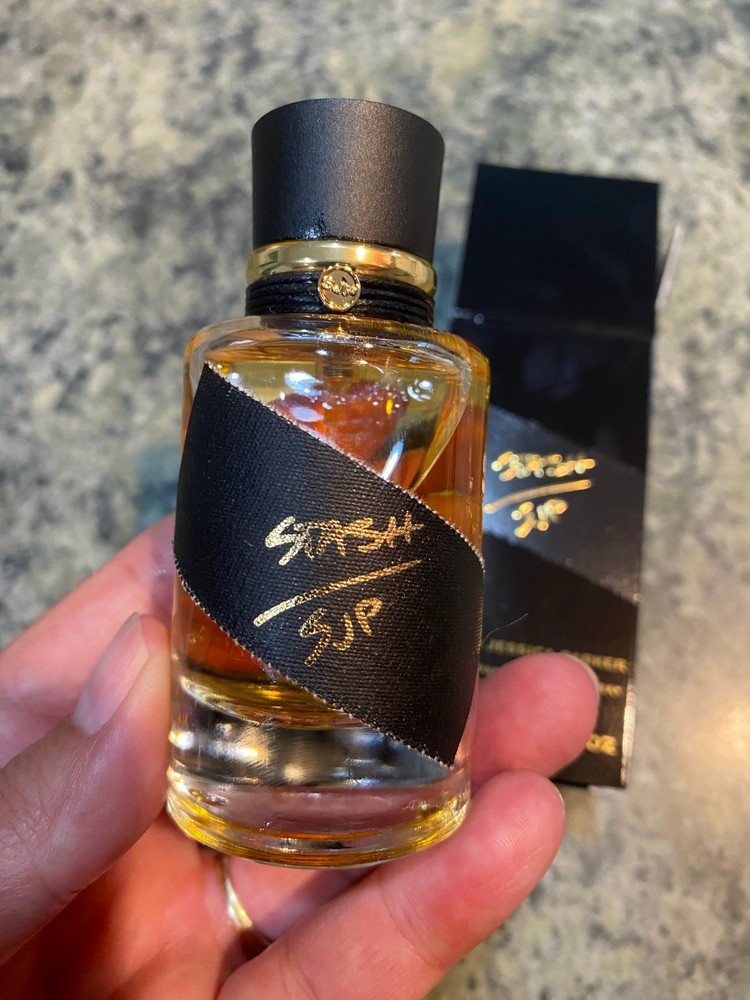 Stash by Sarah Jessica Parker for Women 1oz Eau De Parfum Elixir Spray NIB