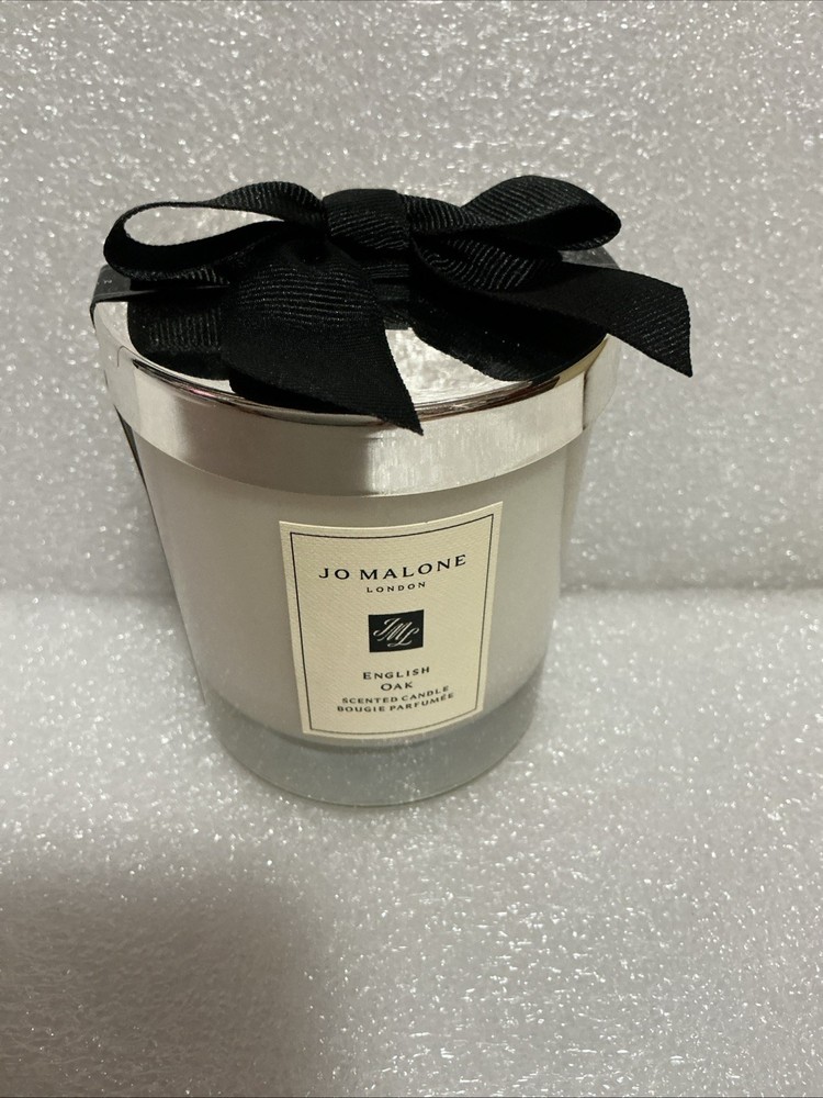 Jo Malone English Oak Redcurrant Scented Candle HEIGHT 2.48″ – NEW w/BOW