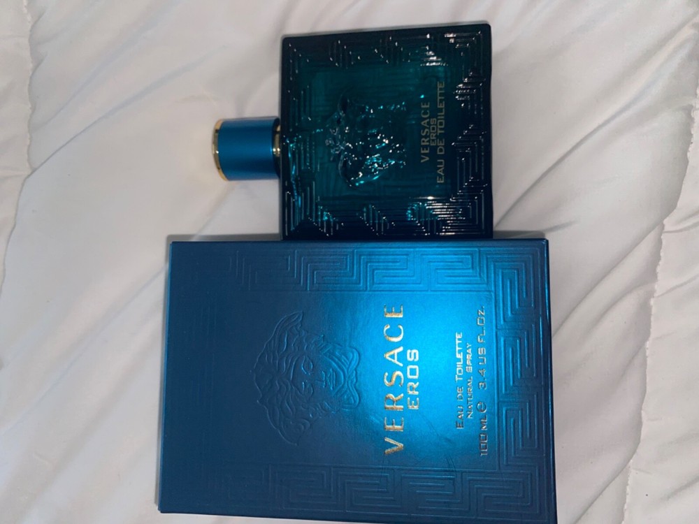 Versace Eros 3.4oz Men’s Eau de Toilette – 513030 Smells amazing 