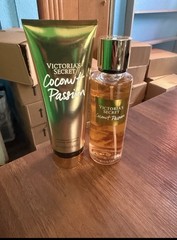 Victoria’s Secret Coconut Passion Fragrance Mist Spray, 8.4 fl oz Regular Size