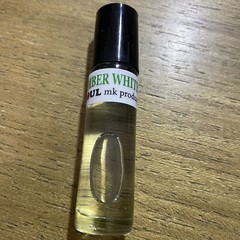 Body Oil_Premium Quality Scent Roll_On_0.3_oz_10ml