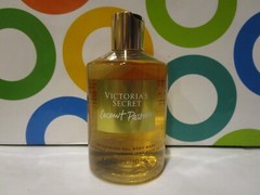 VICTORIA’S SECRET ~ COCONUT PASSION REFRESHING GEL BODY WASH ~ 10 OZ