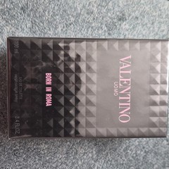 Valentino Born In Roma Uomo Eau de Toilette Natural Spray 3.4 fl oz Regular
