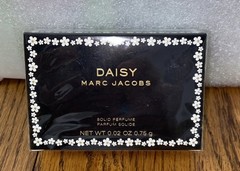 Marc Jacob Origianl White Daisy Solid Perfume Pin-Necklace w Pouch.