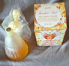 Avon Garden Girl Sweet Honesty Eau de Cologne 4 fl oz Regular Size w/ Box