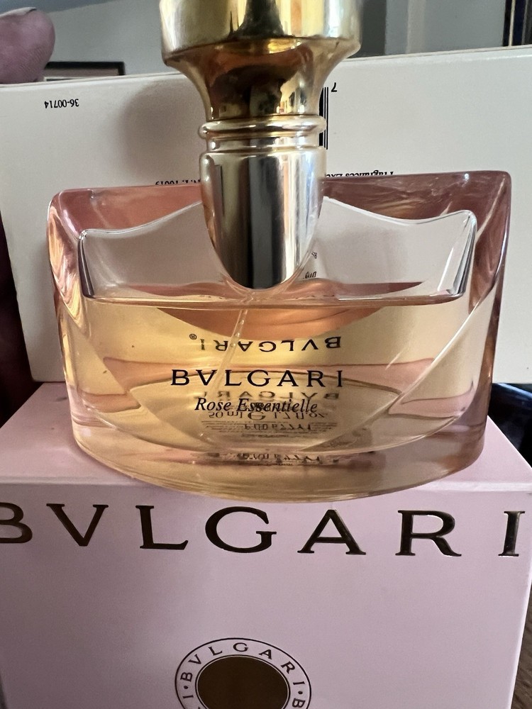 Bvlgari Rose Essentielle Eau de Parfum Spray, 3.4 oz (100 ML) Italy