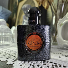 Yves Saint Laurent Black Opium Eau de Parfum Spray 1 fl oz MPN 38U0018