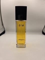 CHANEL No. 5 L’Eau de Toilette Women 3.4 Fl. Oz (100 Ml)