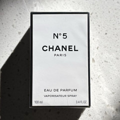 (Unopened) CHANEL No. 5 Eau de Parfum Spray Vaporisateur 3.4 fl oz Regular Size